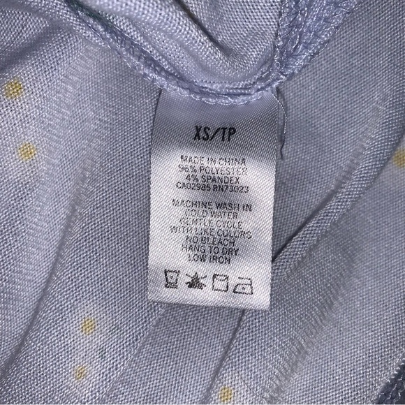 Aeropostale Lightweight Sweater Cardigan Women’s  Size XS‎ Floral Blue Daisies - Picture 6 of 6